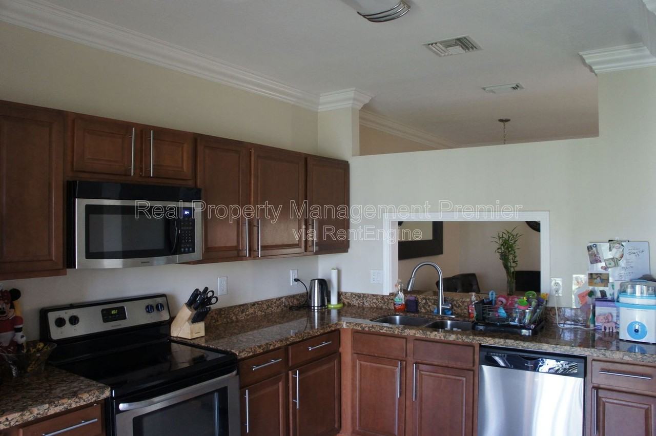 12885 Sw Ct-49 - Photo 7 of 39