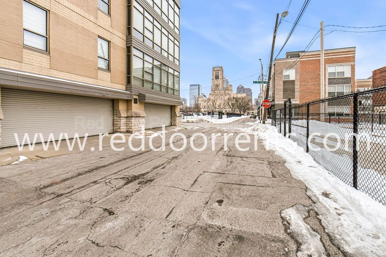 802 N Meridian St #207 - Photo 7 of 34