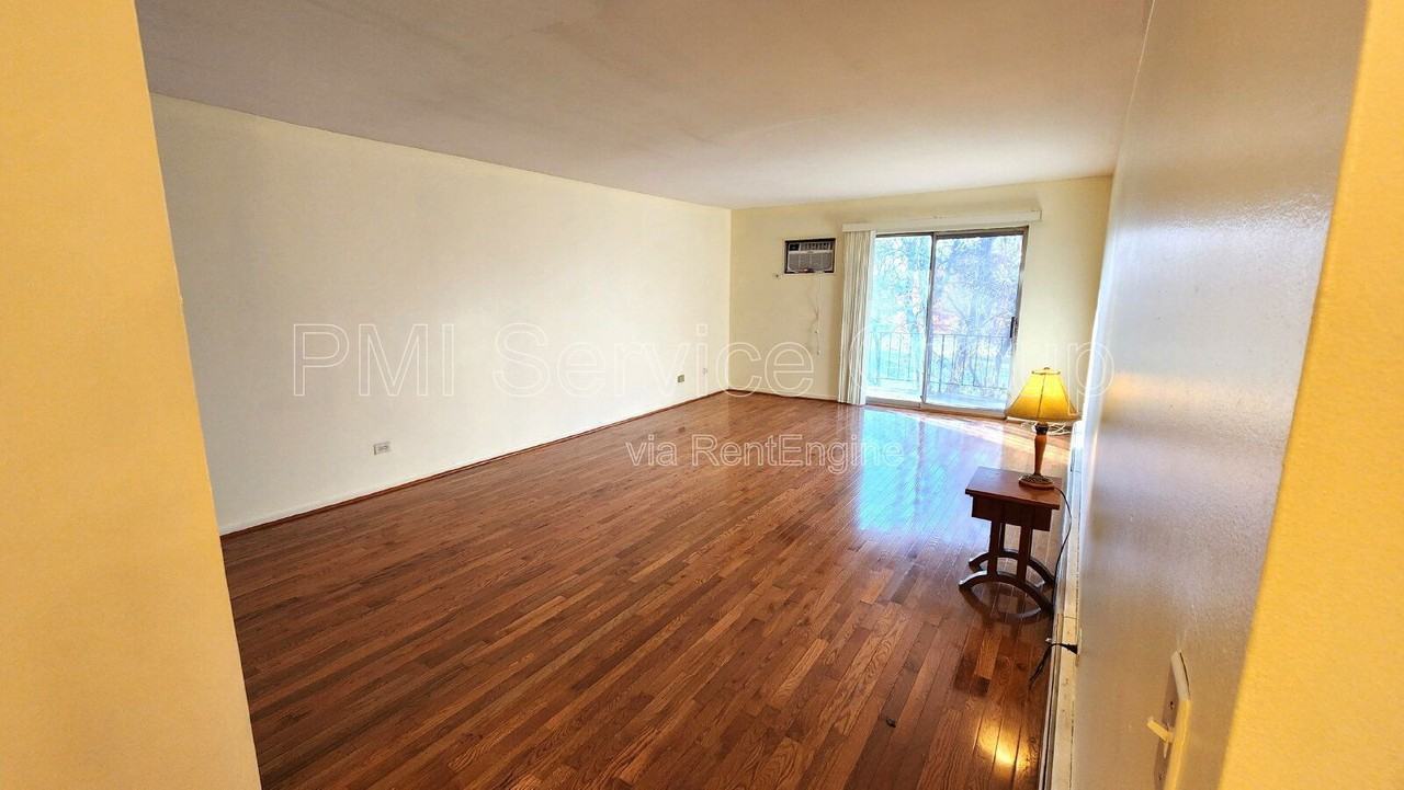 2331 Ogden Ave #10 - Photo 6 of 25