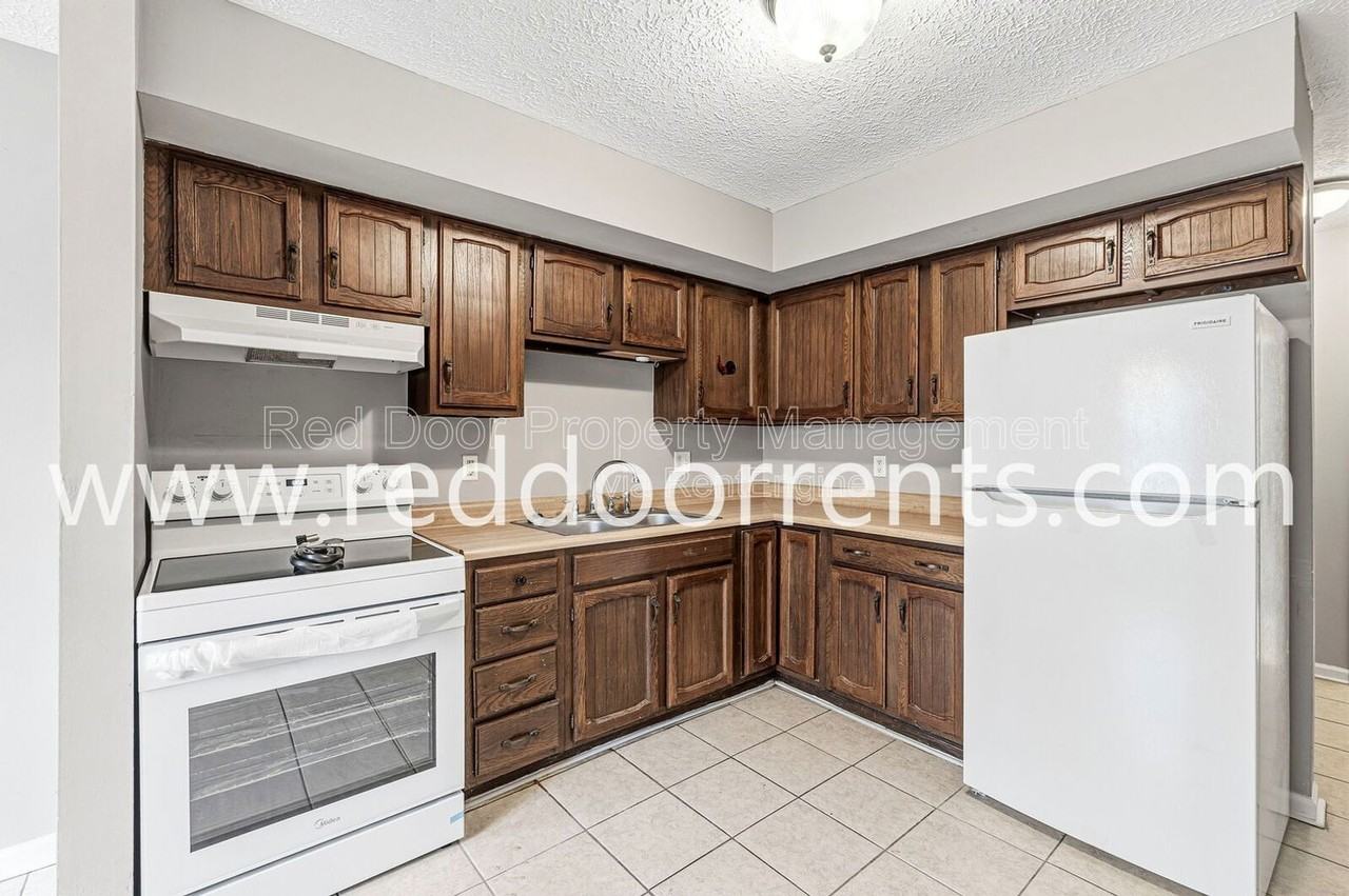 517 Gibbs St - Photo 6 of 28