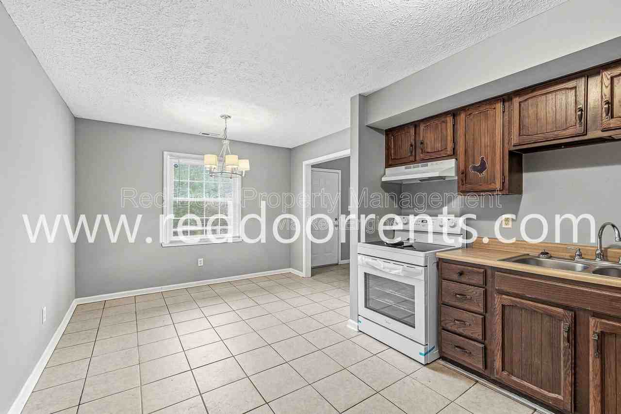 517 Gibbs St - Photo 7 of 28