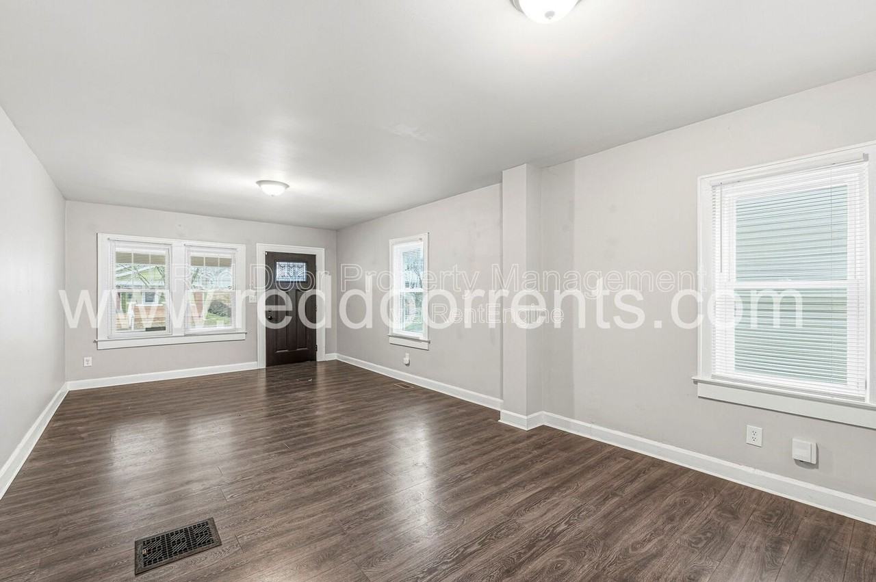 218 Jefferson Ave #218 - Photo 7 of 26