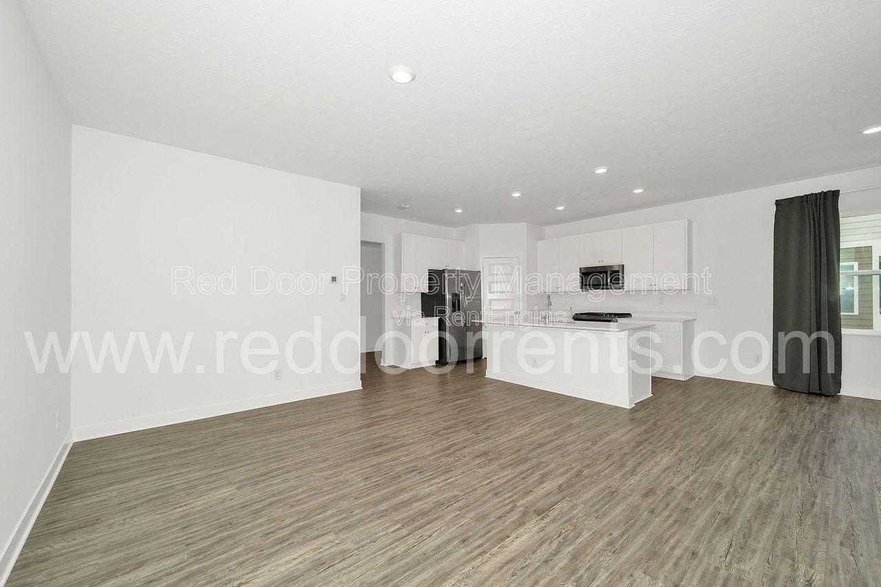 6380 Apperson Dr - Photo 5 of 22