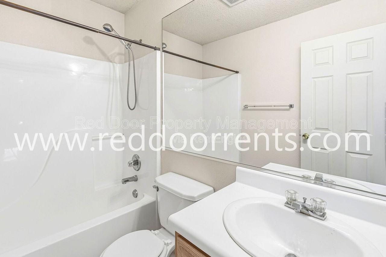 12262 Running Springs Rd - Photo 7 of 39