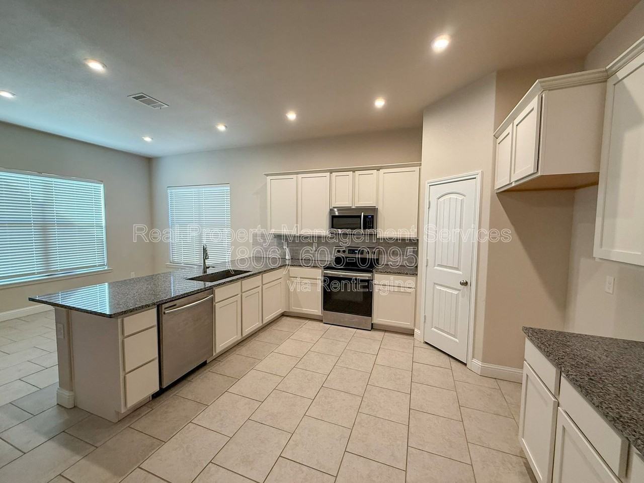 7115 90th St - Photo 4 of 13