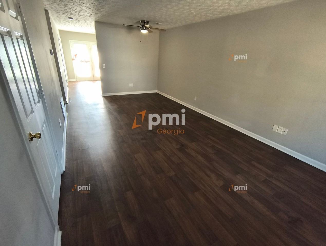 102 Peachtree Ct #A - Photo 4 of 10