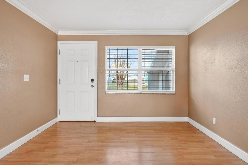 1400 Eudora Rd - Photo 3 of 19