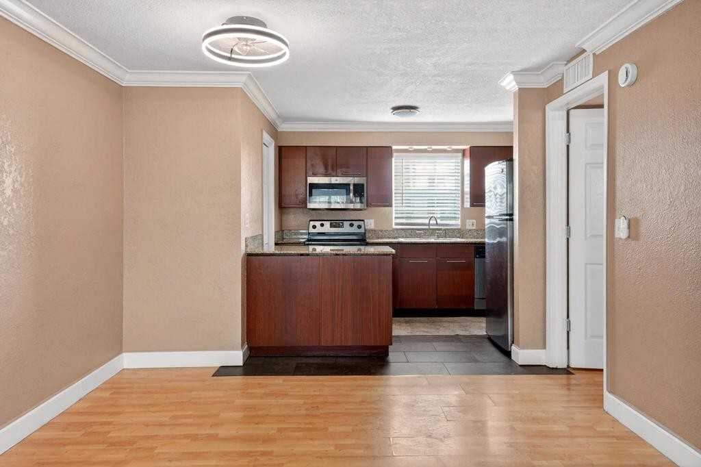 1400 Eudora Rd - Photo 7 of 19