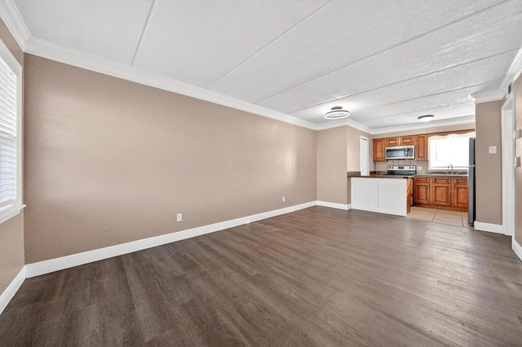 1400 Eudora Rd - Photo 5 of 23