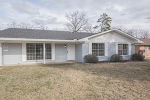 featured image of 802 Florence St