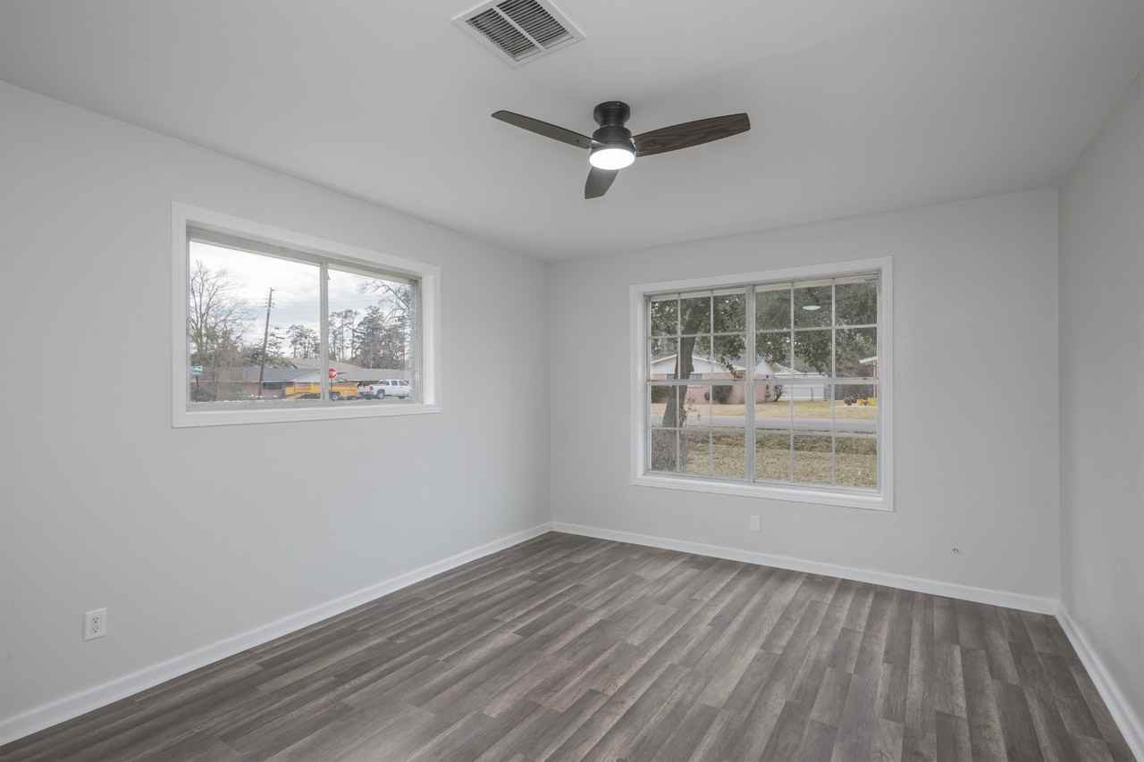 802 Florence St - Photo 7 of 15