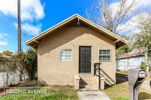 featured image of 2121 Broadway Ave