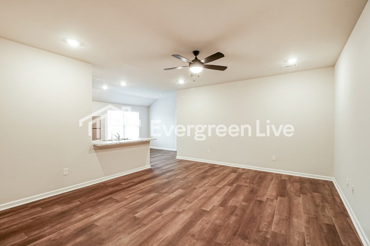 Stine Pl - Photo 3 of 15