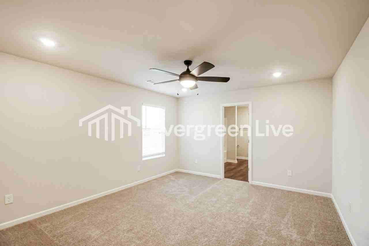 Stine Pl - Photo 7 of 15