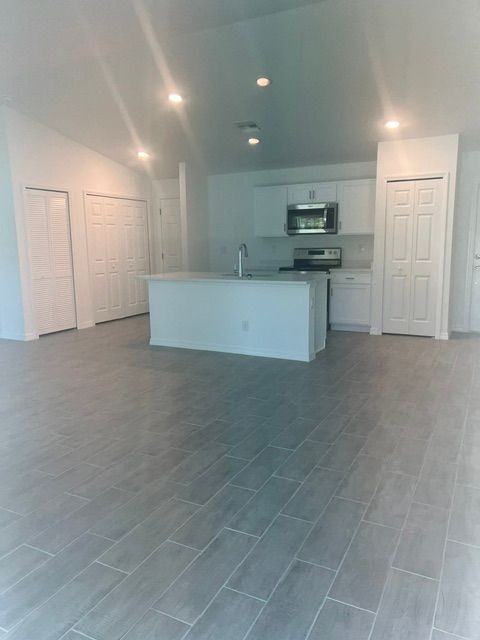 2718 Nw 22nd Ter - Photo 3 of 4