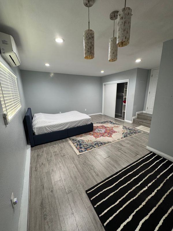 16270 Binney St - Photo 2 of 4