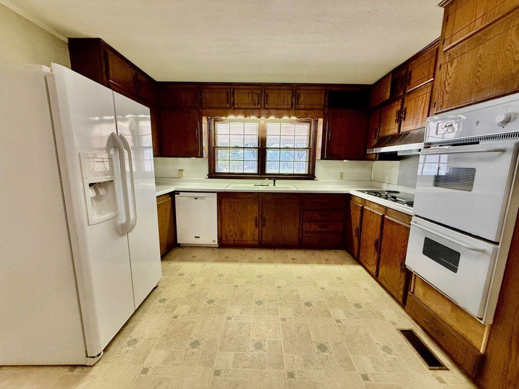 1880 Atoka Idaville Rd - Photo 4 of 15