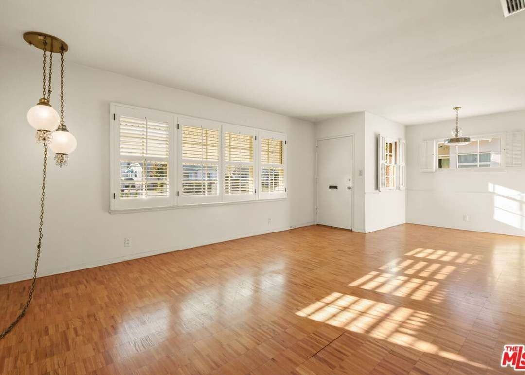 5320 Bevis Ave - Photo 3 of 20