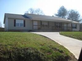 7135 Hurst Ln - Photo 3 of 10