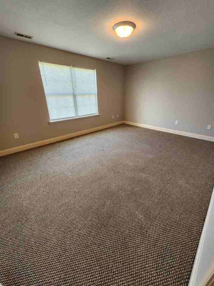 7135 Hurst Ln - Photo 2 of 10