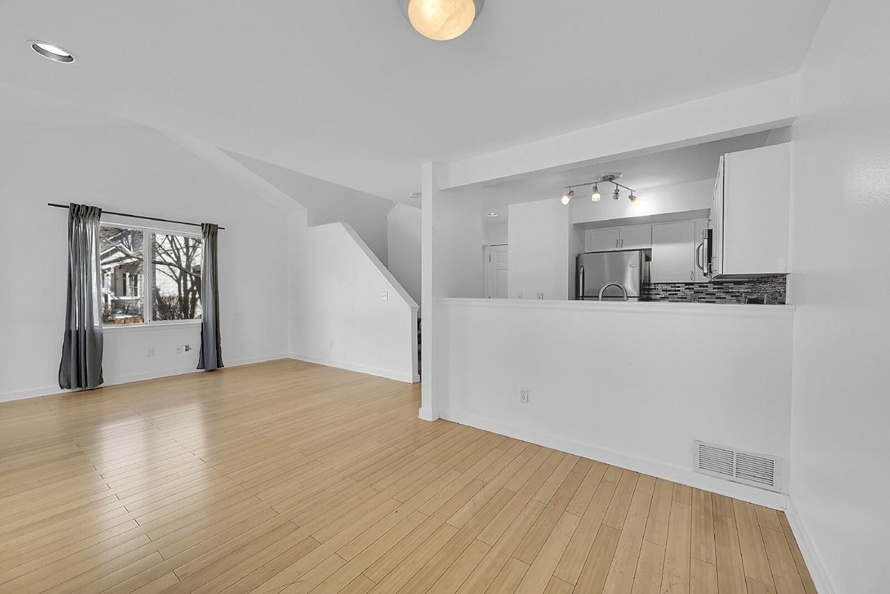 500 Lashley St - Photo 4 of 35