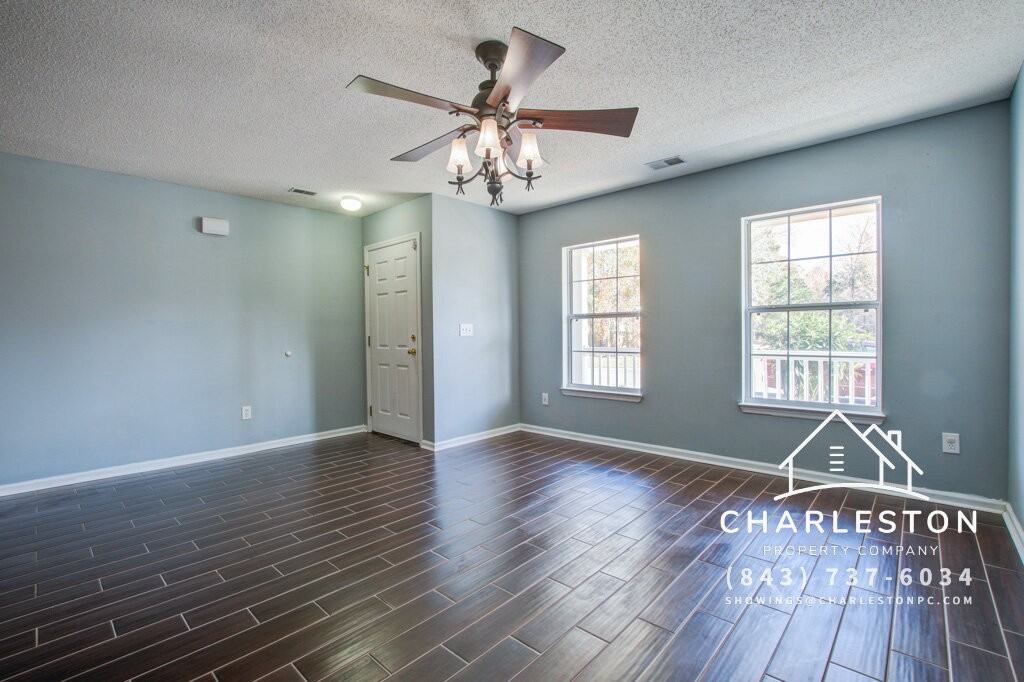 8637 Chloe Ln - Photo 4 of 25