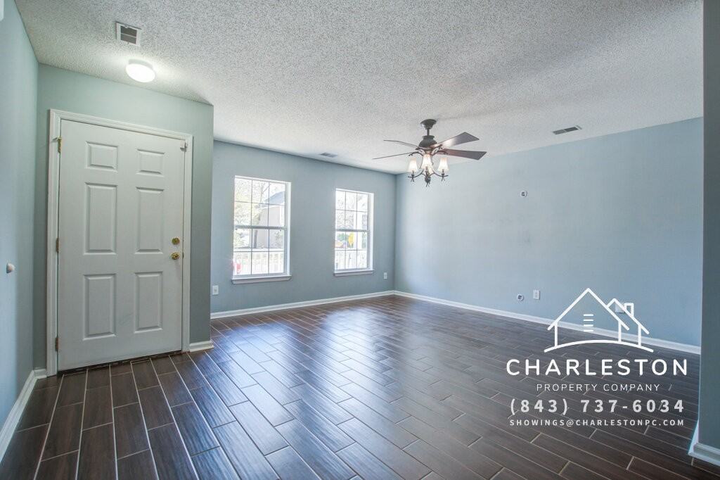8637 Chloe Ln - Photo 6 of 25