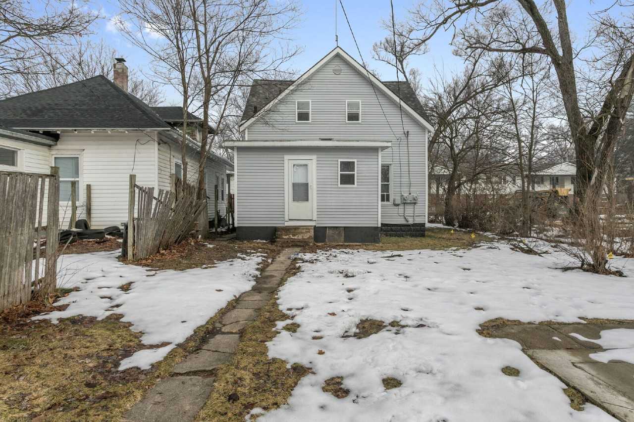 1308 Kinyon St Unit 2 - Photo 4 of 12