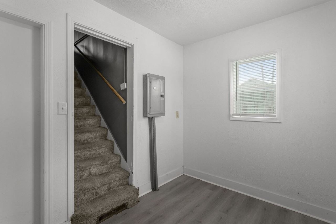 1308 Kinyon St Unit 2 - Photo 6 of 12