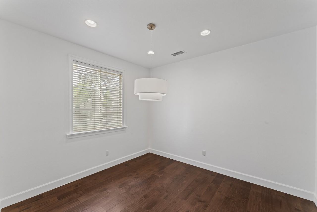 24619 Montevista Cir - Photo 4 of 35