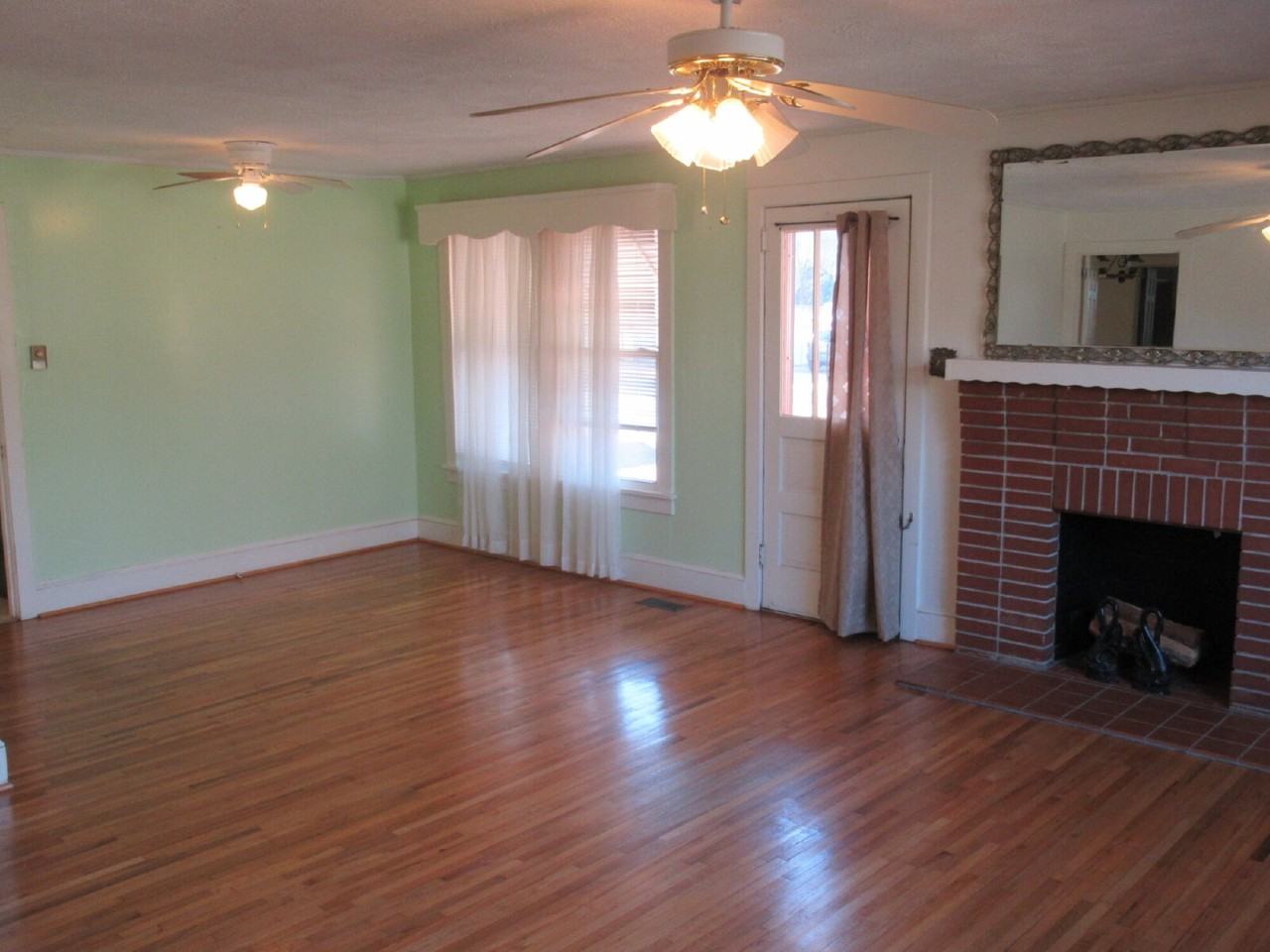 1073 W Highway 150 - Photo 3 of 19