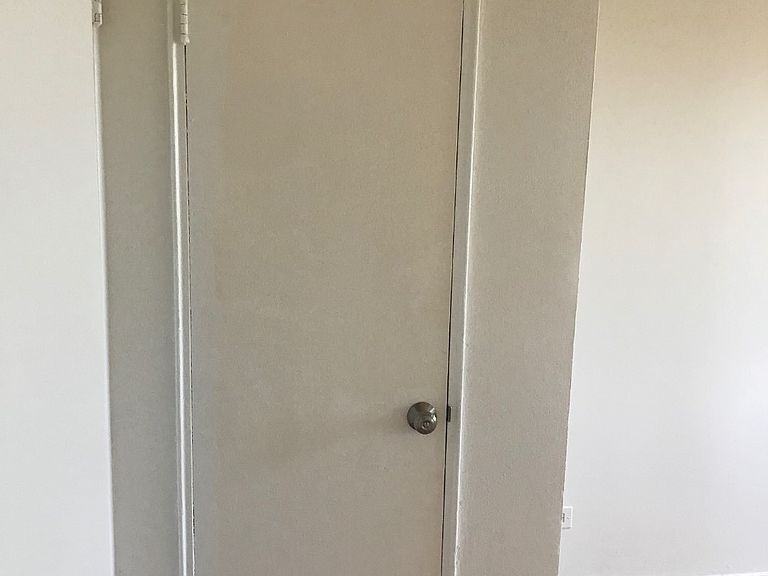 1144 Lydig Ave - Photo 2 of 7