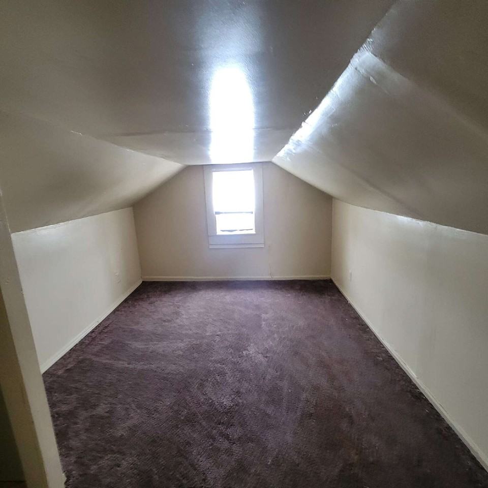 547 S Harris Ave - Photo 7 of 8