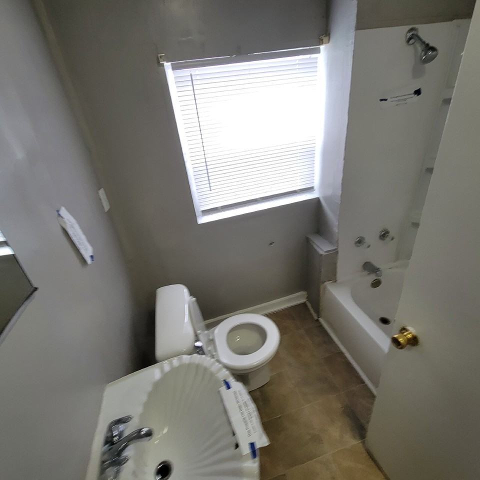 3354 Hovey St - Photo 5 of 7