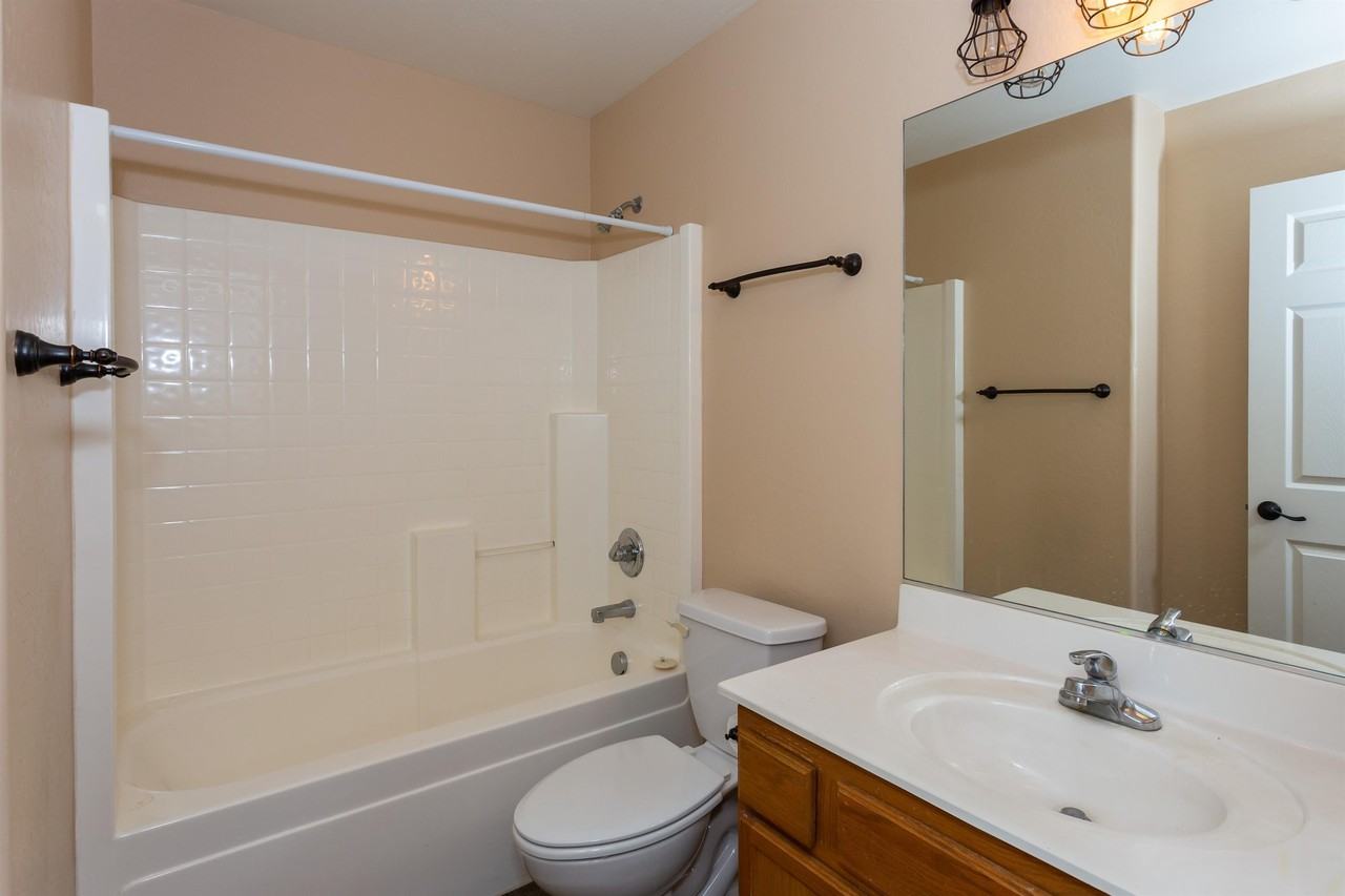 7402 E Plateau Ridge Rd - Photo 2 of 21