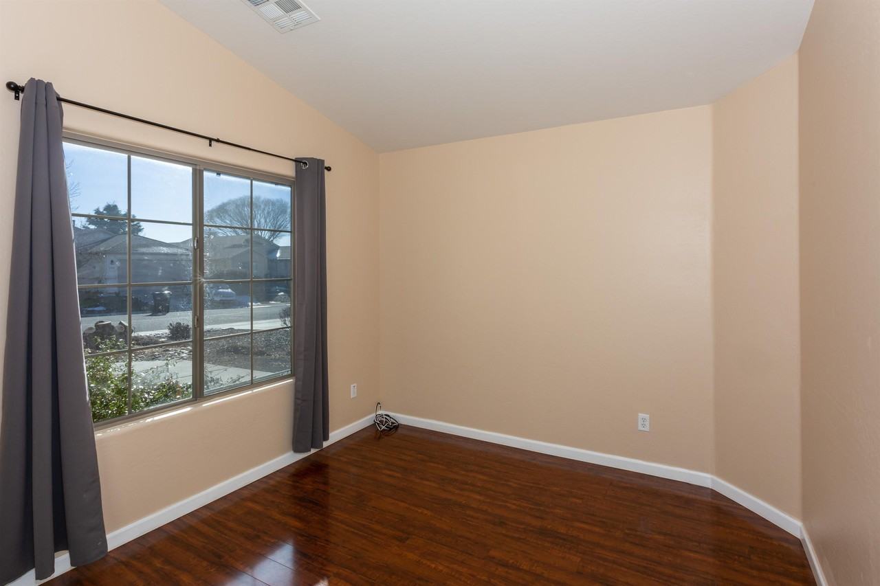 7402 E Plateau Ridge Rd - Photo 3 of 21