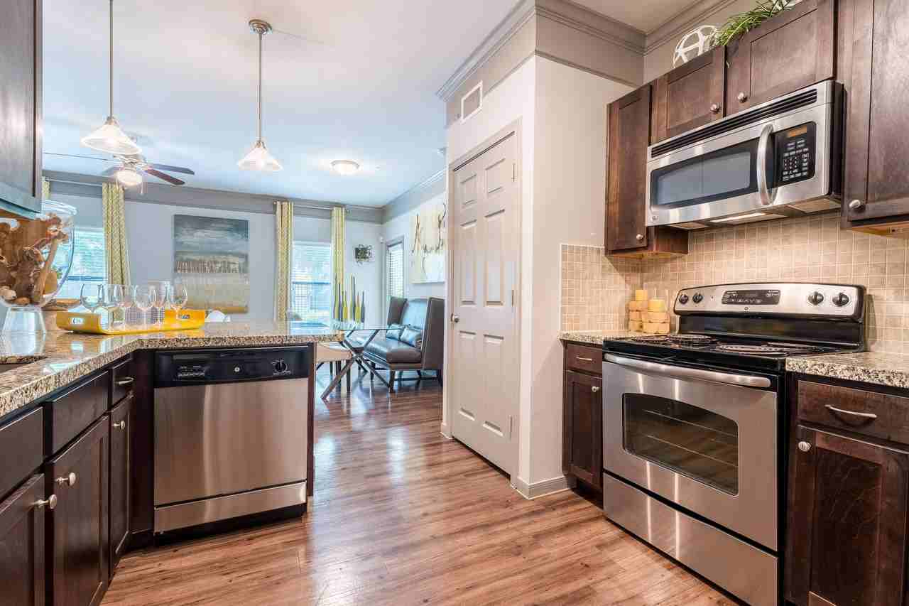 Waterstone at Cinco Ranch - Photo 4 of 40