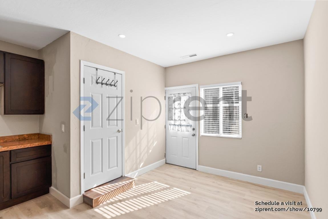 1729 Laine Ave #1 - Photo 6 of 12