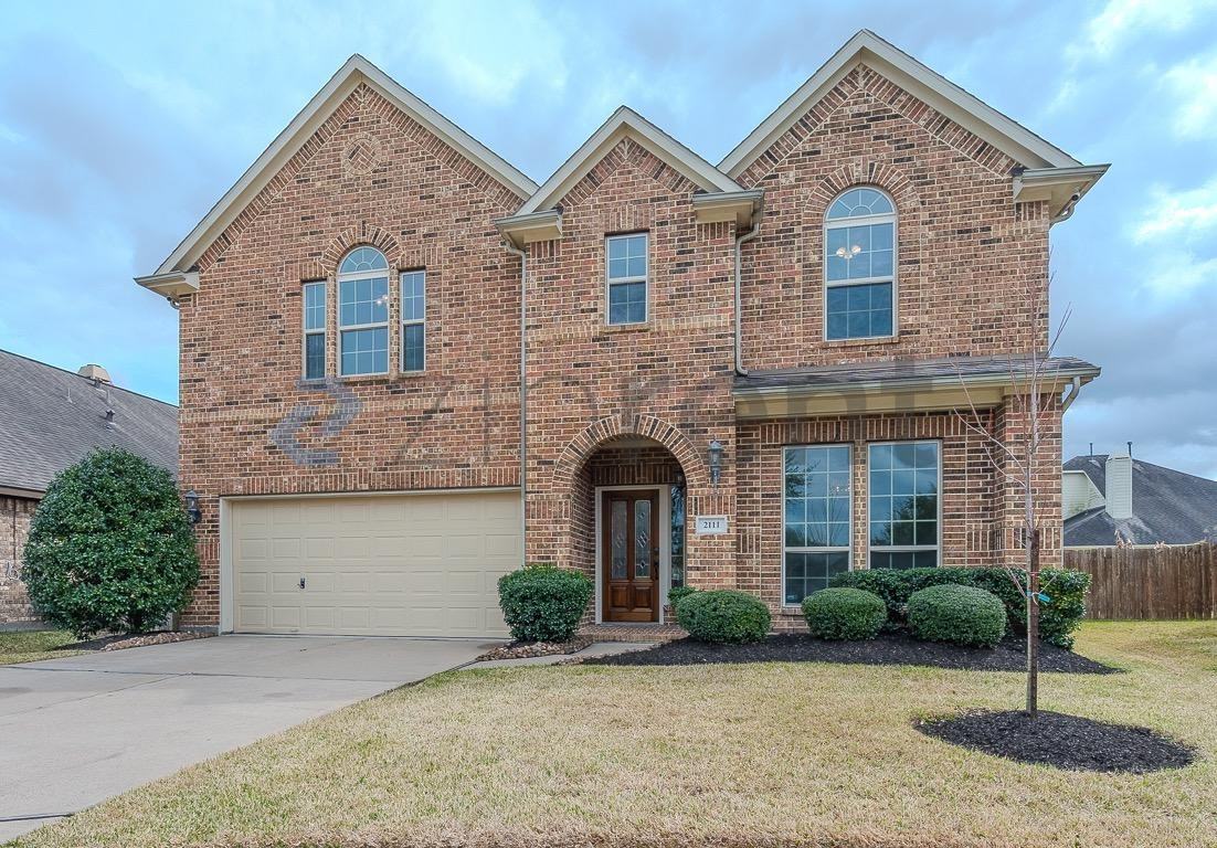 2111 Catamaran Cove Dr - Photo 2 of 41