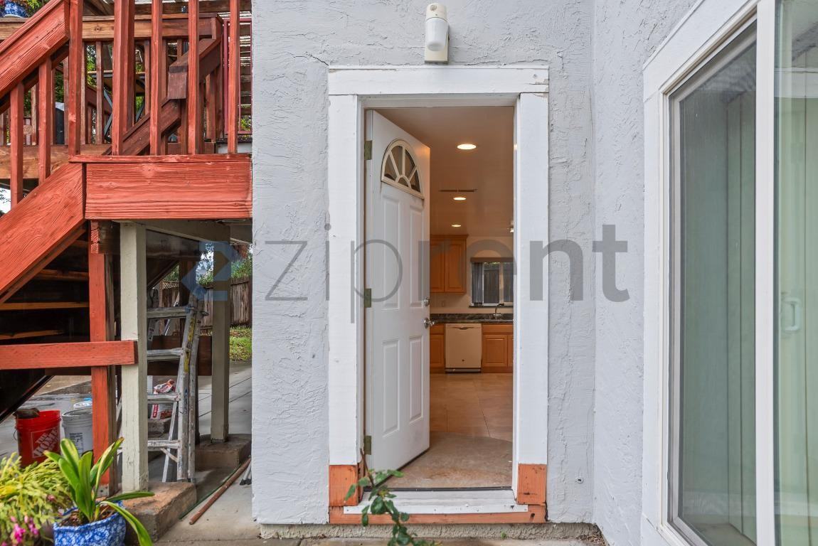 9627 Alcosta Blvd - Photo 7 of 26