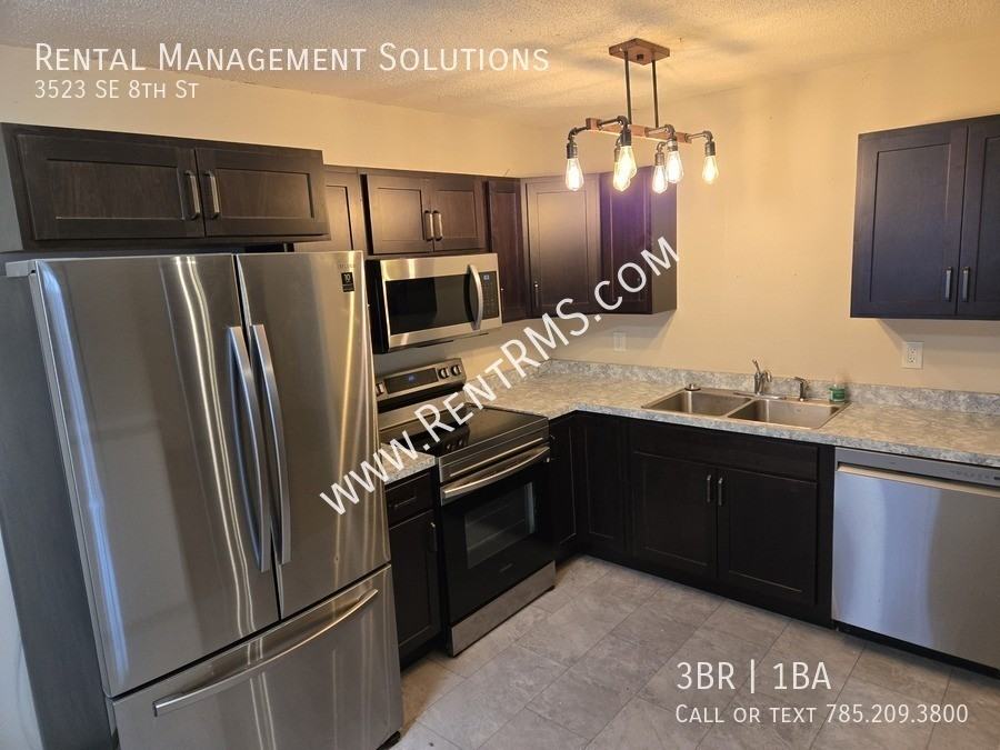 3523 Se 8th St - Photo 5 of 15