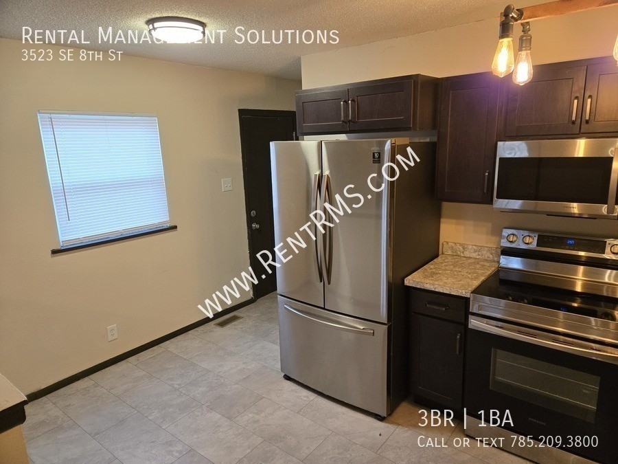 3523 Se 8th St - Photo 6 of 15