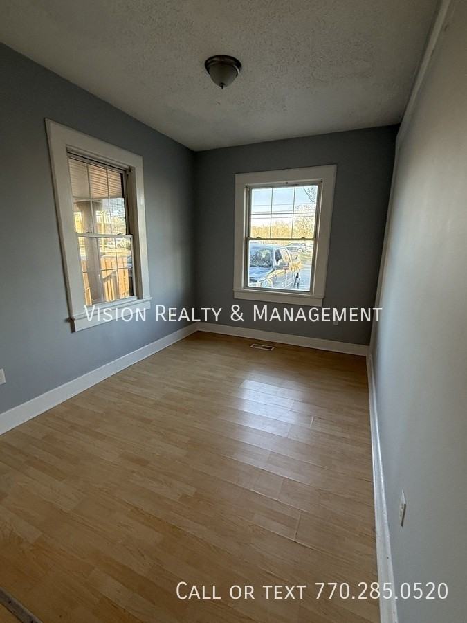 214 Hamilton Ave #A - Photo 3 of 20