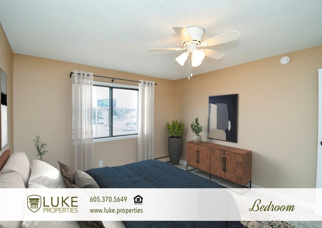 405 S Sycamore Ave #307 - Photo 6 of 12