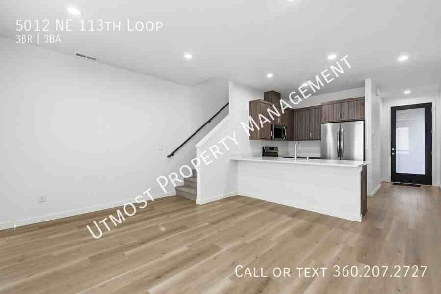 5012 Ne 113th Loop - Photo 2 of 10