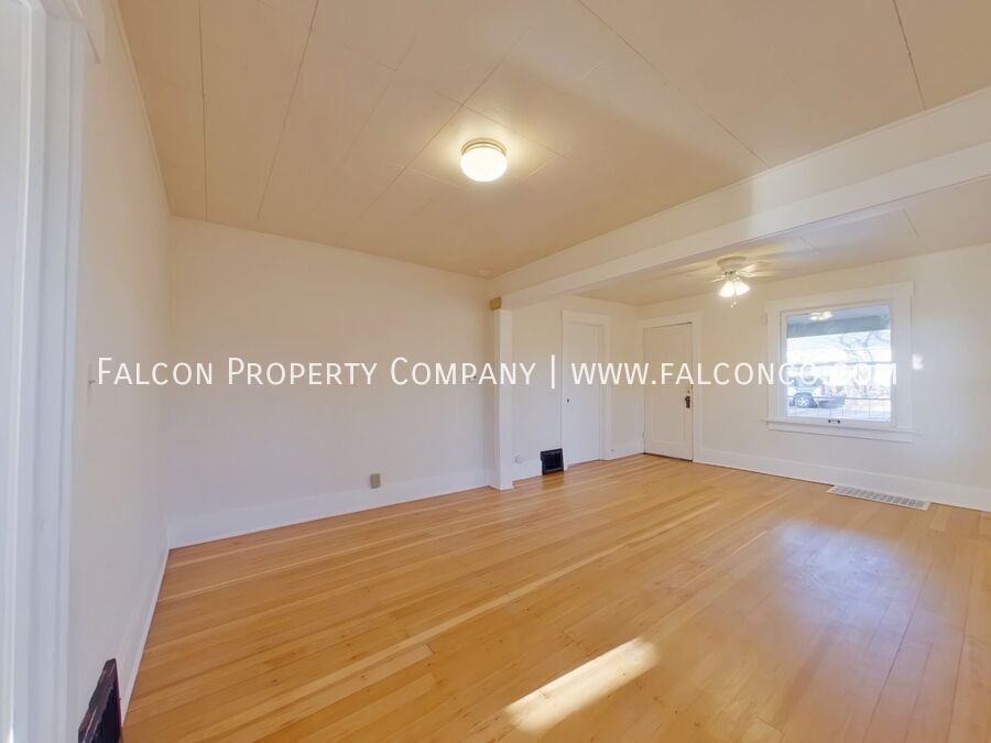 2107 W Kiowa St - Photo 3 of 16