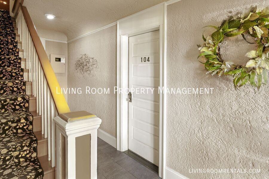 2076 Nw Johnson St #104 - Photo 3 of 14