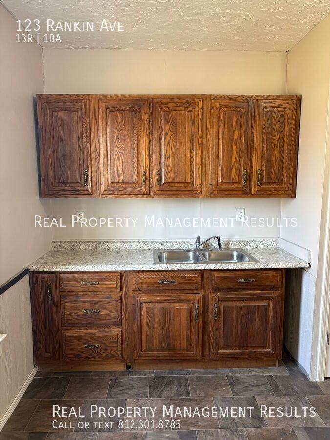 123 Rankin Ave - Photo 5 of 12