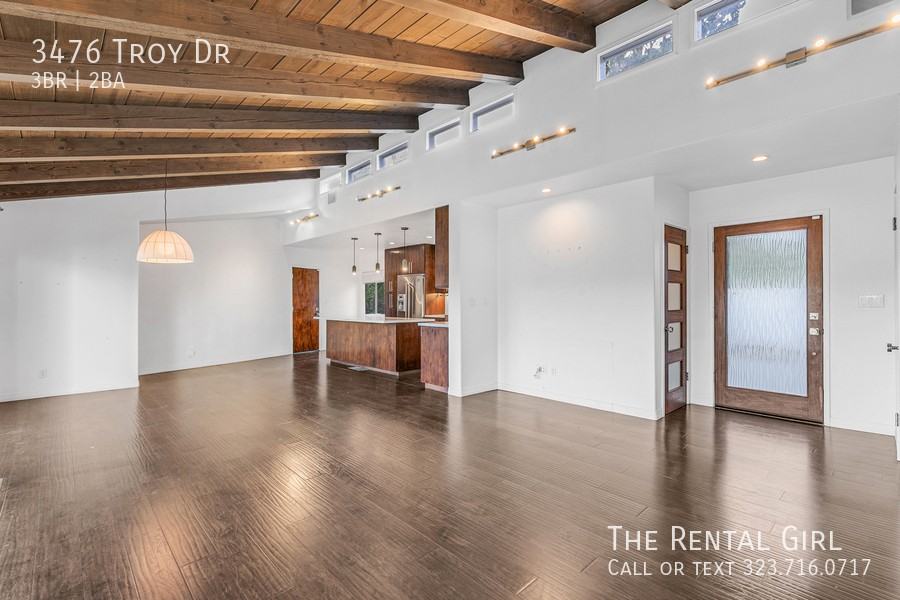 3476 Troy Dr - Photo 4 of 40