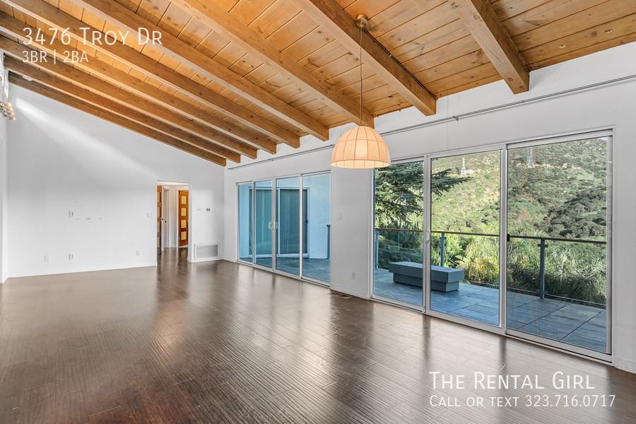 3476 Troy Dr - Photo 7 of 40